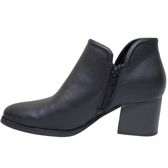 Baretraps Women Tristen V Cut Ankle Booties Size US 6M Black Faux Leather - Picture 3 of 5